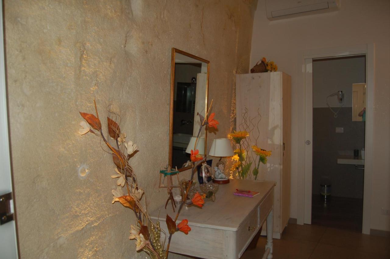 Le 2 Gravine Nei Sassi Villa Matera Luaran gambar